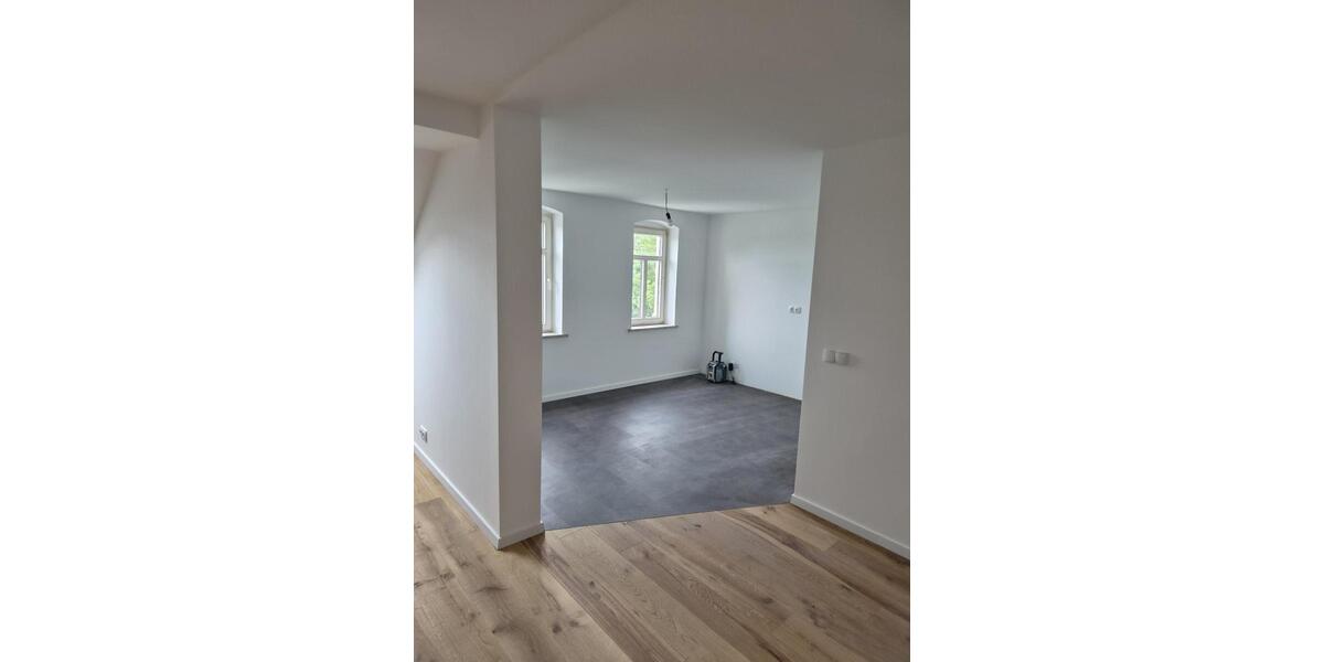 Ab 01.07. großzügig Wohnen in FalkensteinVogtl. - Erstbezug nach hochwertiger Sanierung! - Dachgeschoßwohnung Falkenstein | Angebot:26769017