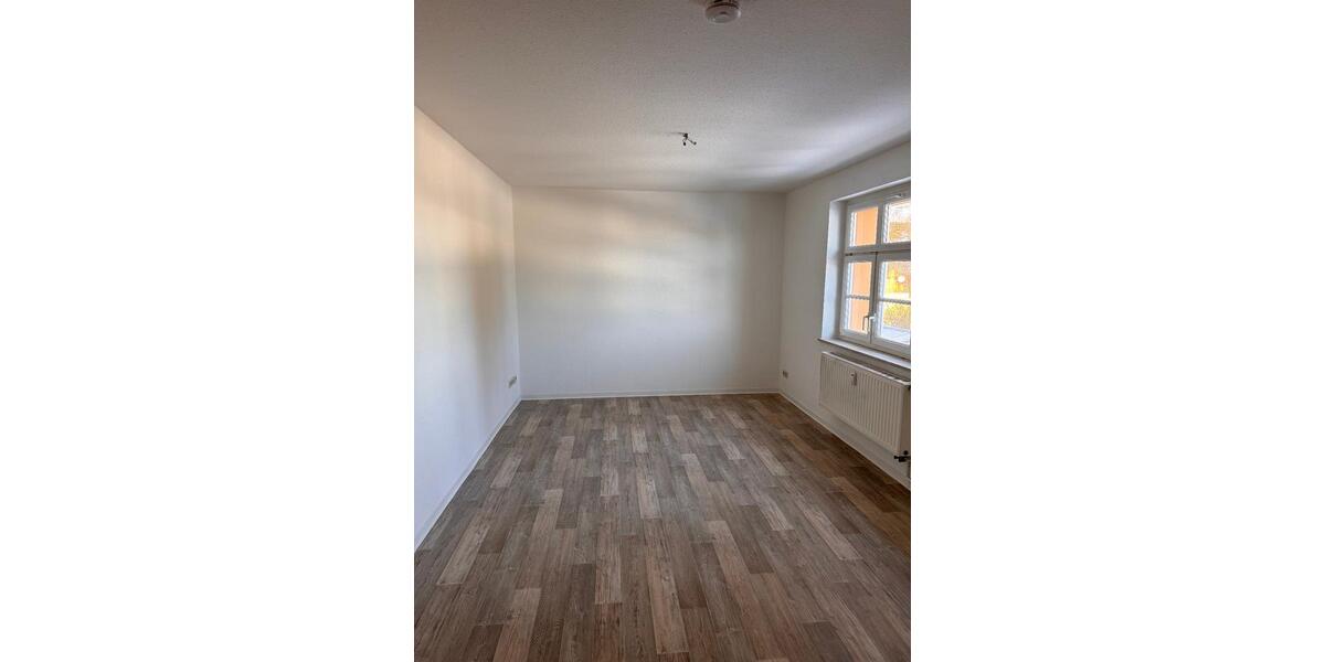 Etagenwohnung Reichenbach im Vogtland - 2 Zimmer, 52 m&sup2;, 350&euro; | Angebot:24610463