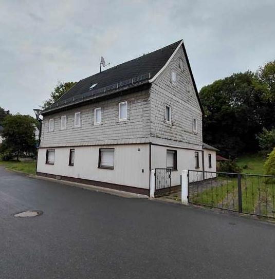 Einfamilienhaus Hohenstein-Ernstthal Ernstthal - 9 Zimmer, 116 m&sup2;, 110.000&euro; | Angebot:25893494