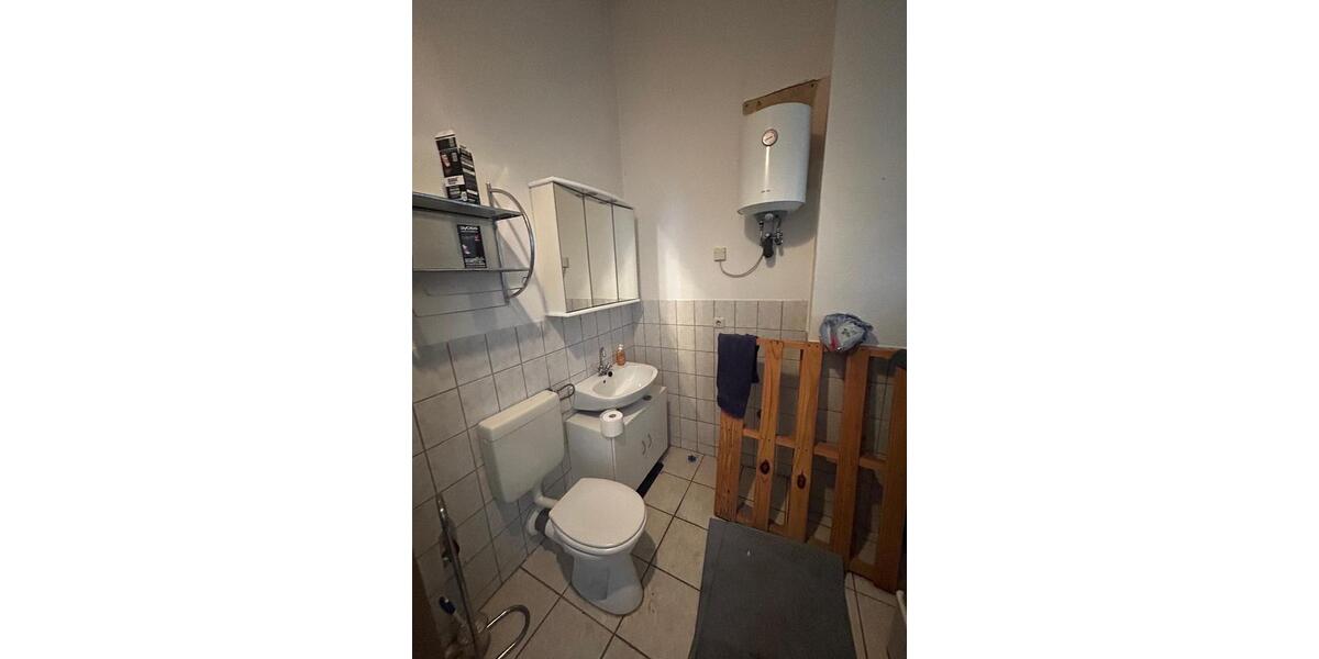 Hochparterre Crimmitschau - 2 Zimmer, 72 m&sup2;, 400&euro; | Angebot:25868358