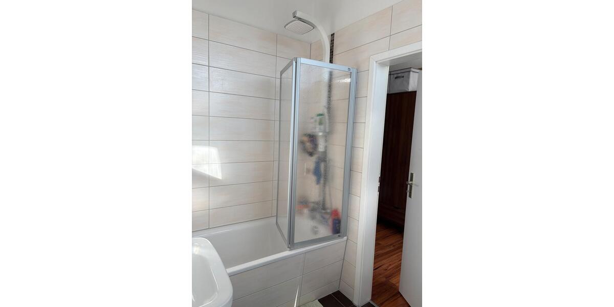 Etagenwohnung Zwickau - 2 Zimmer, 42 m&sup2;, 288&euro; | Angebot:25376811