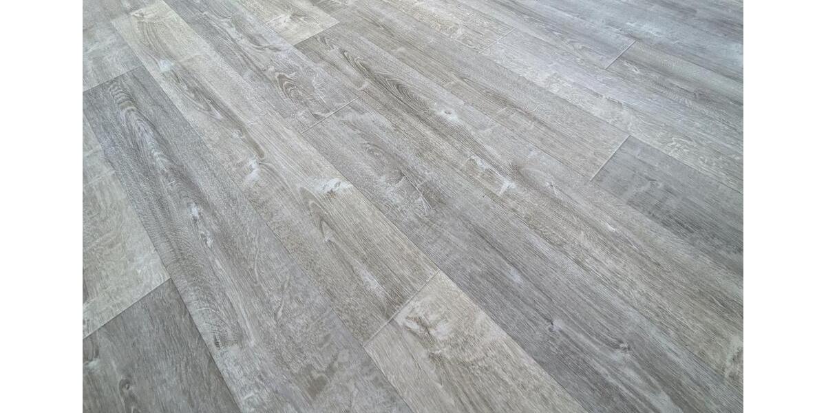 Etagenwohnung Limbach-Oberfrohna Oberfrohna - 2 Zimmer, 62 m&sup2;, 331&euro; | Angebot:25945662