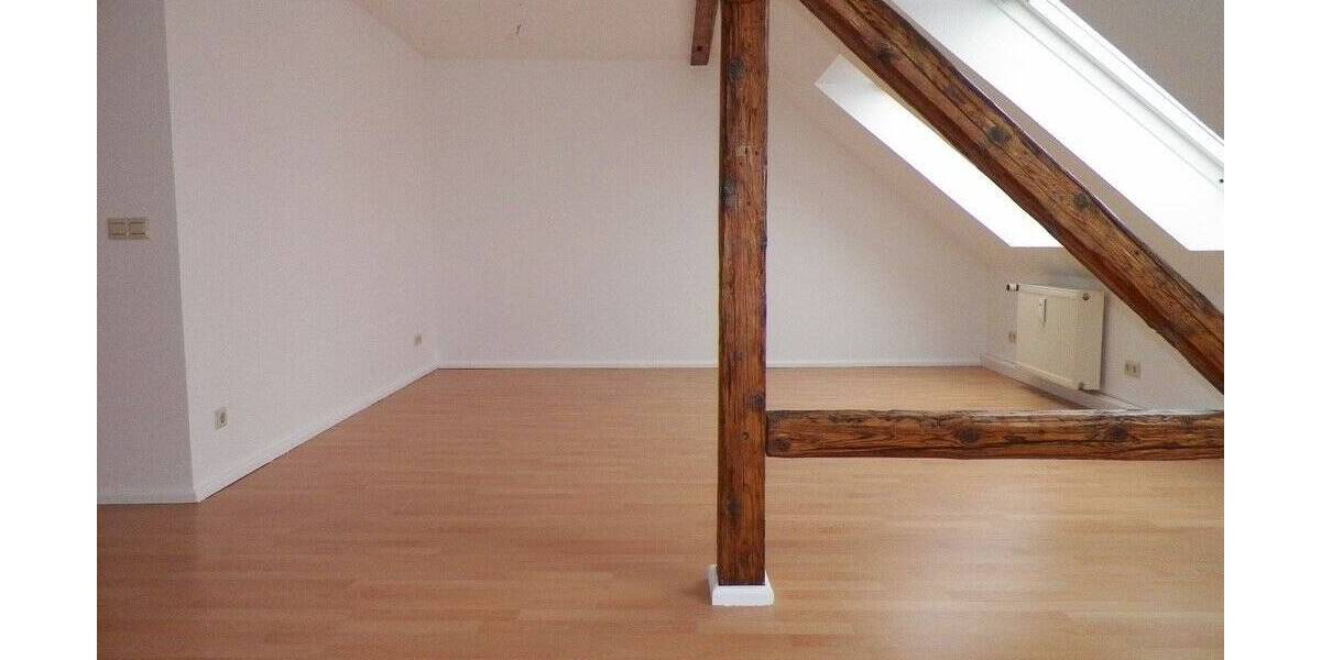 Etagenwohnung Zwickau Innenstadt - 3 Zimmer, 75 m&sup2;, 455&euro; | Angebot:25734789