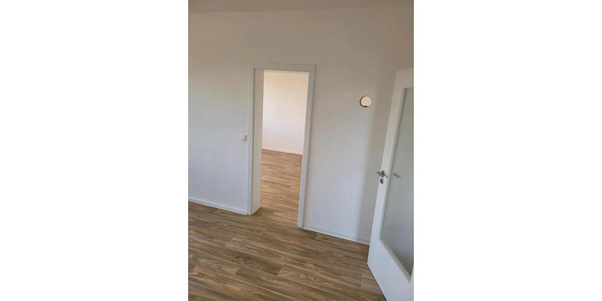 Etagenwohnung Crimmitschau - 2 Zimmer, 50 m&sup2;, 300&euro; | Angebot:24279466