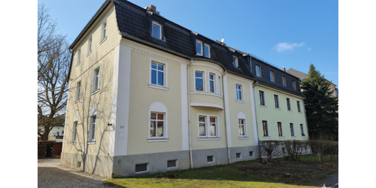 Dachgeschoßwohnung Glauchau - 3 Zimmer, 80 m&sup2;, 650&euro; | Angebot:25392785