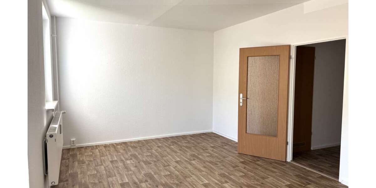 Etagenwohnung Zwickau Neuplanitz - 2 Zimmer, 58 m&sup2;, 365&euro; | Angebot:26688054