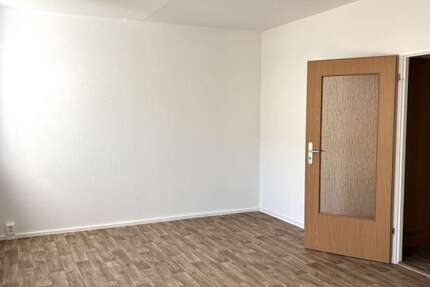 Wohnung Zwickau Neuplanitz - 2 Zimmer, 58 m&sup2;, 365&euro; | Angebot:26688054