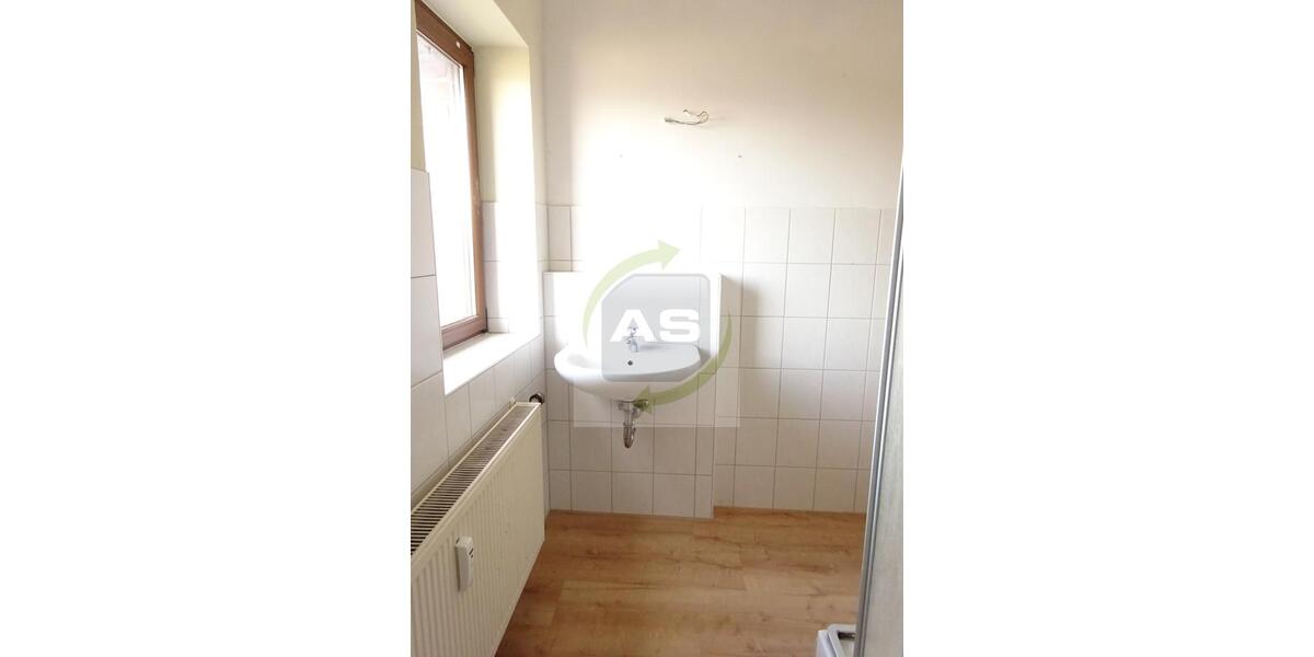 Dachgeschoßwohnung Reinsdorf - 2 Zimmer, 45 m&sup2;, 225&euro; | Angebot:22591376