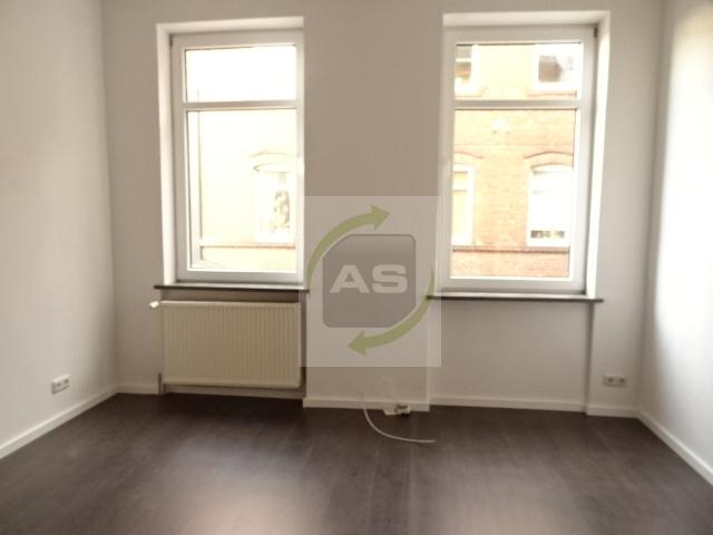 Etagenwohnung Zwickau - 3 Zimmer, 86 m&sup2;, 440&euro; | Angebot:25102022