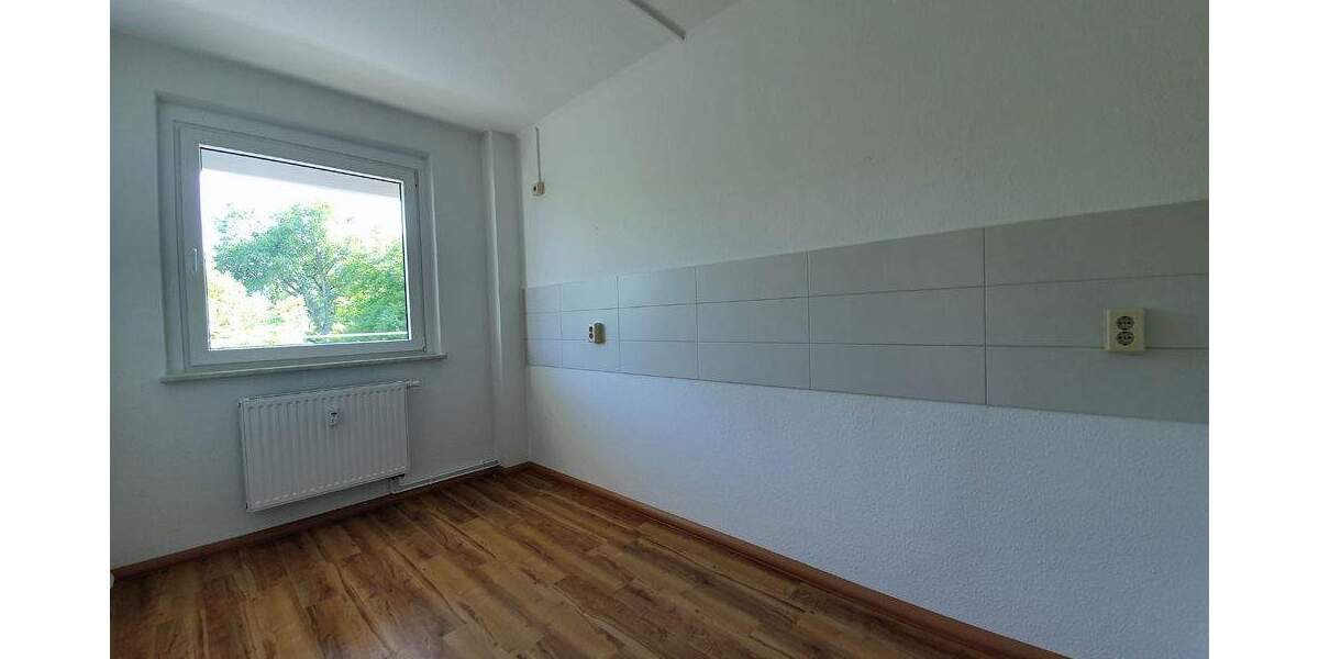 Etagenwohnung Zwickau Eckersbach - 2 Zimmer, 57 m&sup2;, 342&euro; | Angebot:25733948