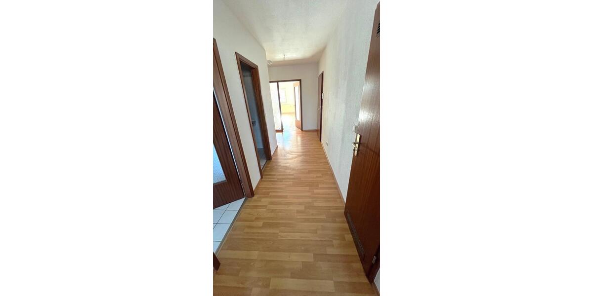 Dachgeschoßwohnung Zwickau Zwickau-Nord - 2 Zimmer, 66 m&sup2;, 390&euro; | Angebot:23807516