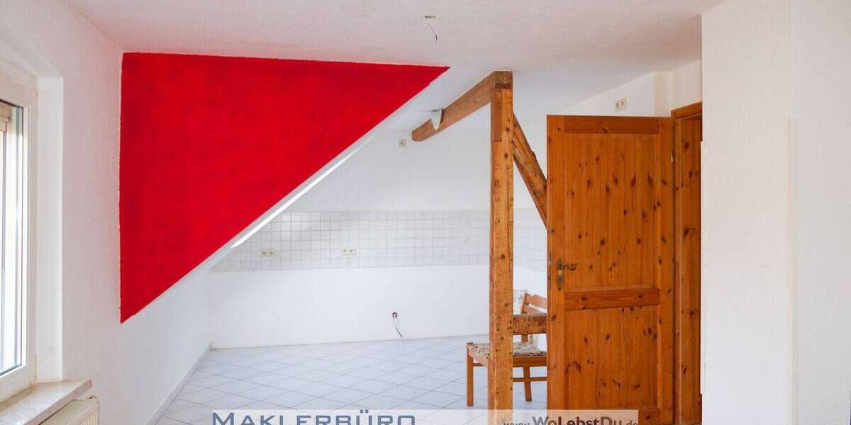 Etagenwohnung Greiz - 4 Zimmer, 80 m&sup2;, 350&euro; | Angebot:25666530