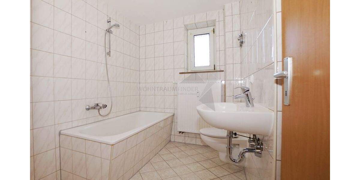 Etagenwohnung Zwickau / Marienthal Marienthal - 2 Zimmer, 61 m&sup2;, 340&euro; | Angebot:25878697