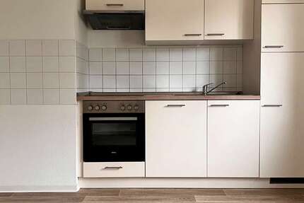 Wohnung Zwickau Geb. Reichenb. Str./Freiheitssiedlung - 2 Zimmer, 56 m&sup2;, 320&euro; | Angebot:23863548