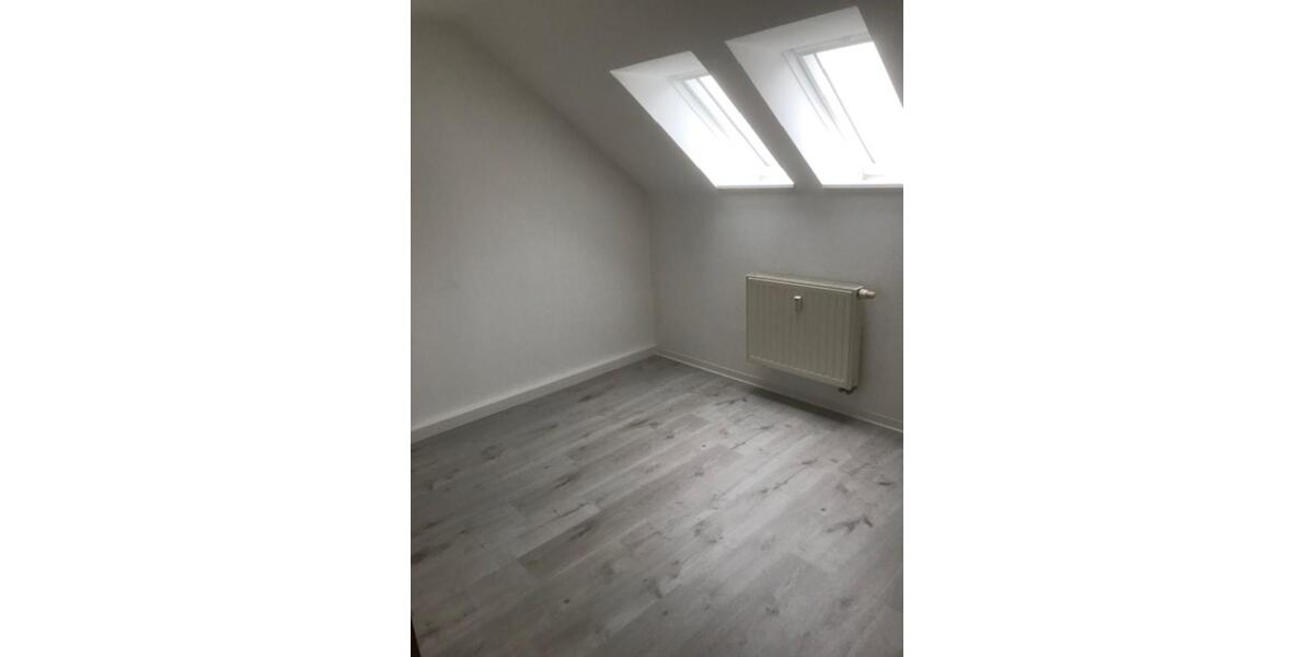 Dachgeschoßwohnung Pöhl - 2 Zimmer, 46 m&sup2;, 240&euro; | Angebot:24604151