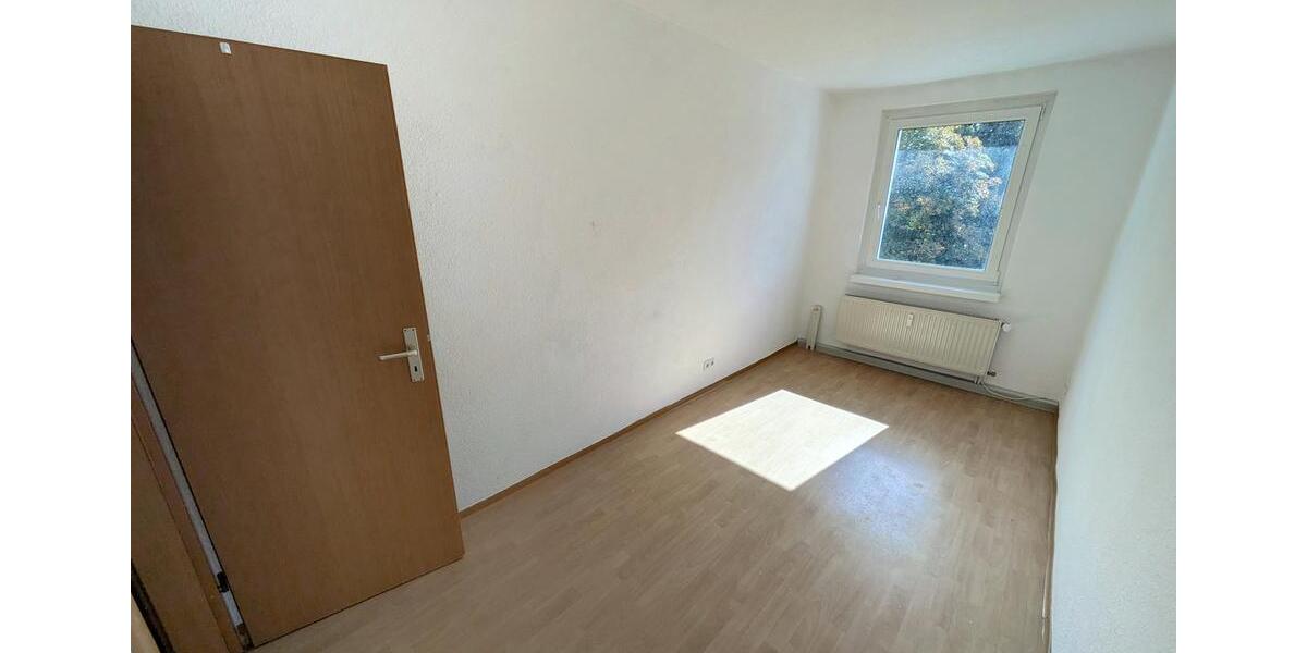 Etagenwohnung Limbach-Oberfrohna Oberfrohna - 3 Zimmer, 60 m&sup2;, 411&euro; | Angebot:25945645
