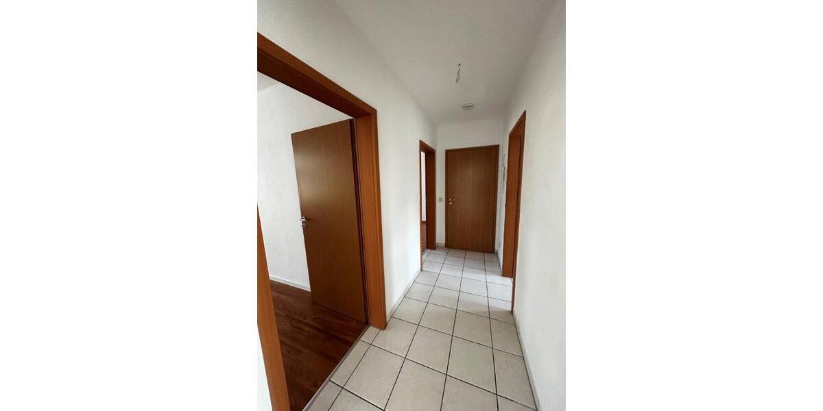 Etagenwohnung Zwickau Auerbach - 2 Zimmer, 55 m&sup2;, 330&euro; | Angebot:26382747