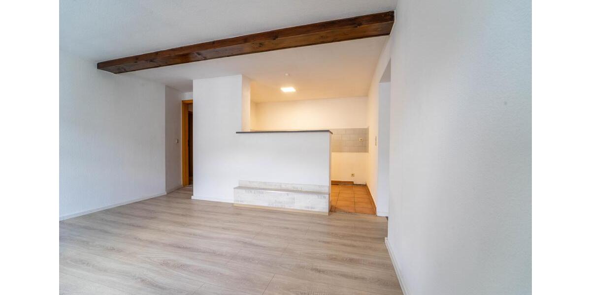 Dachgeschoßwohnung Limbach-Oberfrohna Oberfrohna - 4 Zimmer, 91 m&sup2;, 546&euro; | Angebot:25053007