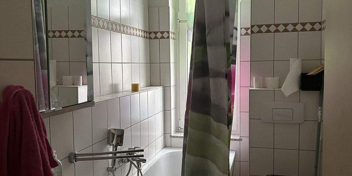 Etagenwohnung Zwickau Pölbitz - 3 Zimmer, 93 m&sup2;, 560&euro; | Angebot:25707538