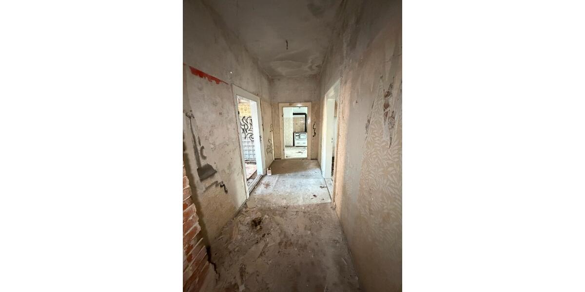 Mehrfamilienhaus, Wohnhaus Meerane - 11 Zimmer, 222 m&sup2;, 666&euro; | Angebot:25798672