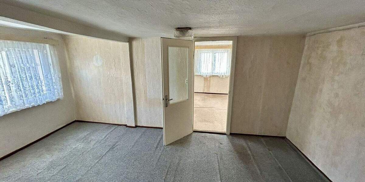 Einfamilienhaus Treuen - 7 Zimmer, 95 m&sup2;, 29.000&euro; | Angebot:25686179