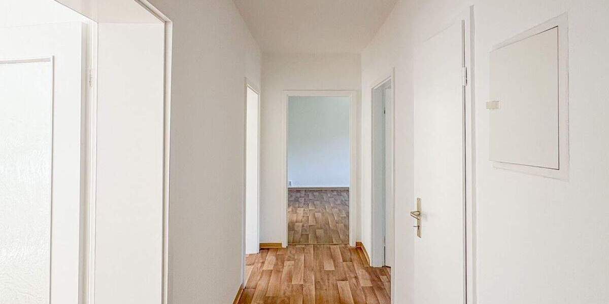 Etagenwohnung Zwickau Pöhlau - 4 Zimmer, 81 m&sup2;, 419&euro; | Angebot:25779247