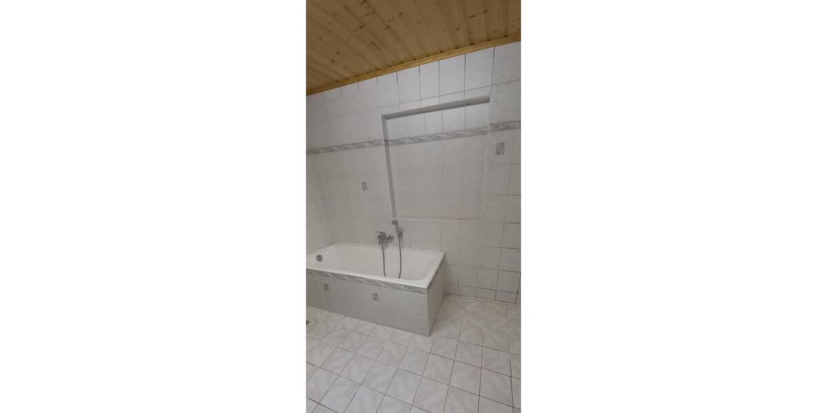 Einfamilienhaus Waldenburg - 6 Zimmer, 130 m&sup2;, 40.000&euro; | Angebot:26423615