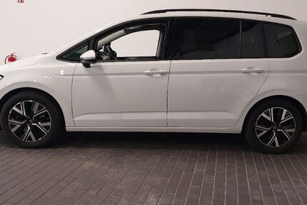 VW Touran 27.666 km 30.000 &euro; Greiz 07973