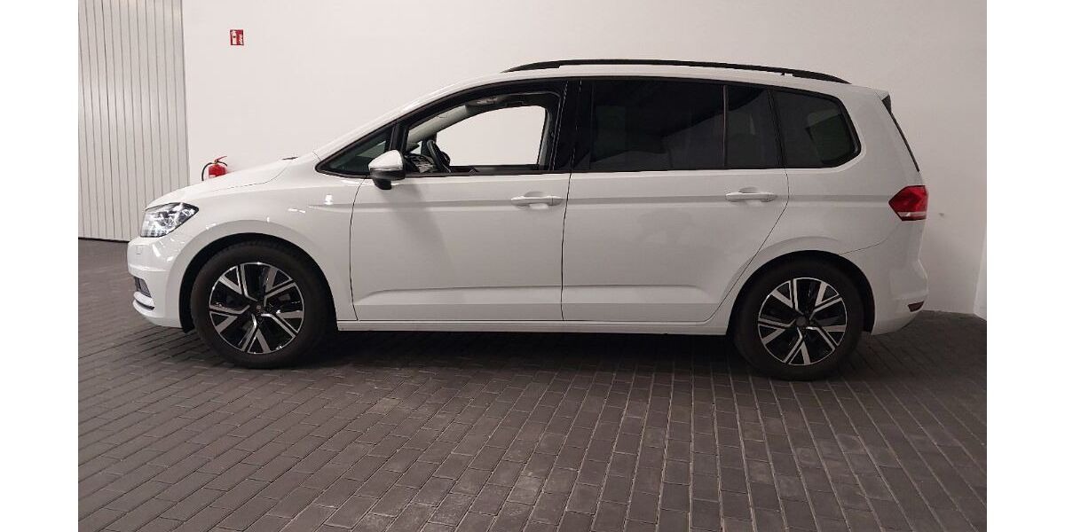 VW Touran 27.666 km 30.000 &euro; Greiz 07973
