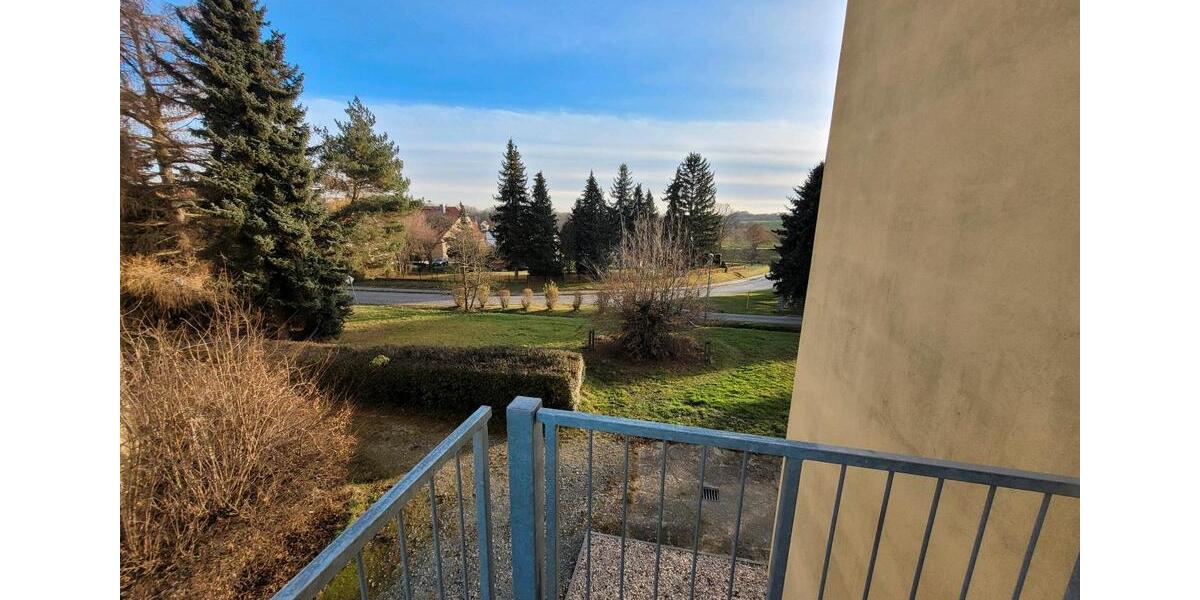 Etagenwohnung Crimmitschau - 2 Zimmer, 50 m&sup2;, 300&euro; | Angebot:24279466