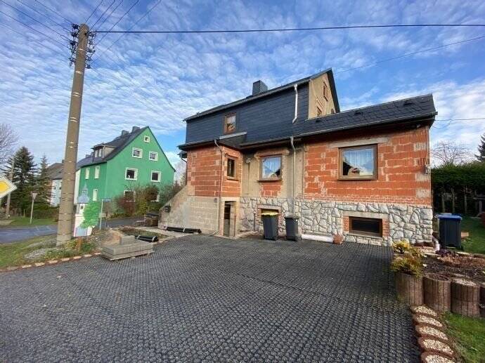 Reihenendhaus Zwönitz - 6 Zimmer, 120 m&sup2;, 125.000&euro; | Angebot:25796389