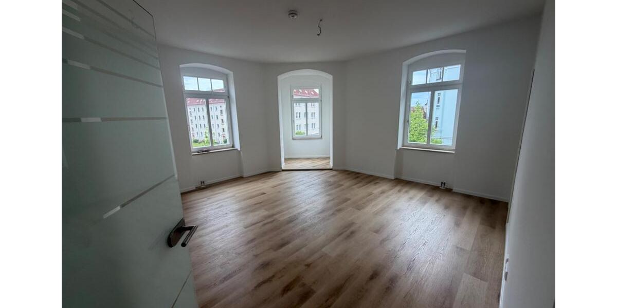 Etagenwohnung Zwickau Zwickau-West - 1 Zimmer, 47 m&sup2;, 305&euro; | Angebot:26669931