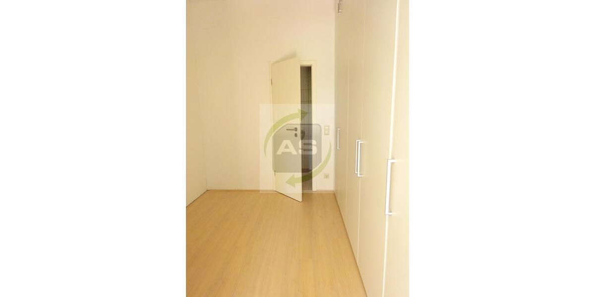 Etagenwohnung Zwickau - 5 Zimmer, 130 m&sup2;, 1.150&euro; | Angebot:26624039