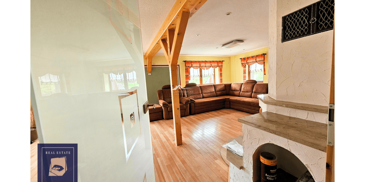 Wohnen mit Geschichte – modernste Effizienz dank Wärmepumpe - Einfamilienhaus Auerbach | Angebot:20967525