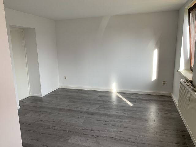 Mehrfamilienhaus auch für Eigennutzer in ruhiger Lage - Mehrfamilienhaus, Wohnhaus Reinsdorf Vielau | Angebot:24042361