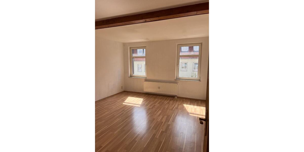 Dachgeschoßwohnung Zwickau - 3 Zimmer, 59 m&sup2;, 324&euro; | Angebot:18080247