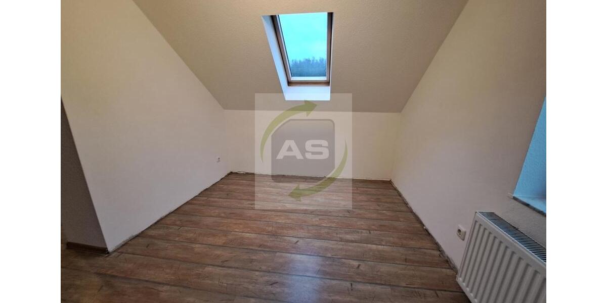 Dachgeschoßwohnung Reinsdorf - 2 Zimmer, 48 m&sup2;, 309&euro; | Angebot:24926321