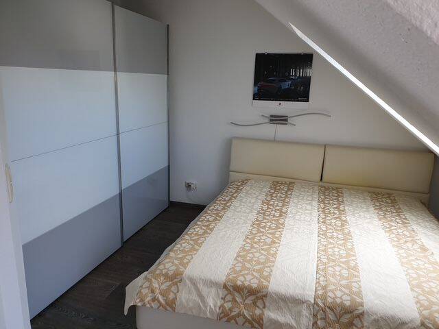 Etagenwohnung Zwickau Marienthal - 2 Zimmer, 55 m&sup2;, 385&euro; | Angebot:26065573