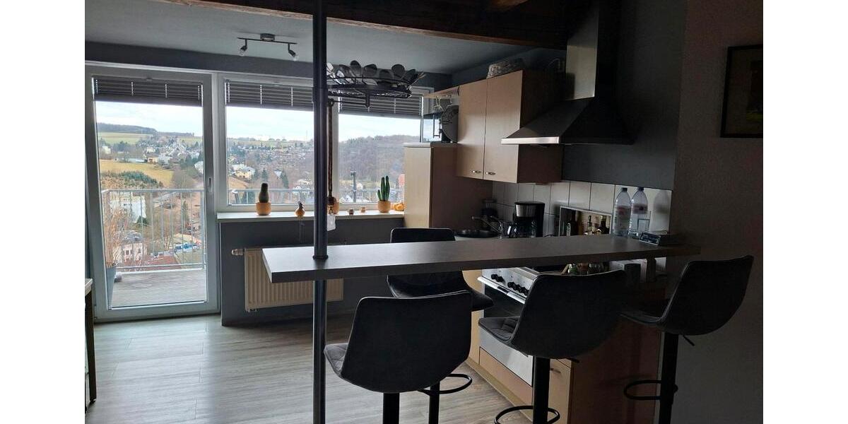 Dachgeschoßwohnung Netzschkau - 2.5 Zimmer, 75 m&sup2;, 390&euro; | Angebot:25161911