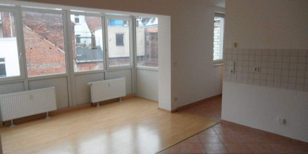 Etagenwohnung Zwickau Innenstadt - 2 Zimmer, 52 m&sup2;, 59.000&euro; | Angebot:25707417