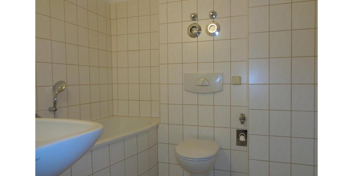 Etagenwohnung Schneeberg - 3 Zimmer, 57 m&sup2;, 352&euro; | Angebot:21659371