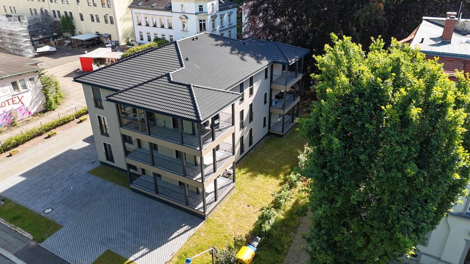 Erdgeschoßwohnung Werdau - 3 Zimmer, 87 m&sup2;, 828&euro; | Angebot:25104612