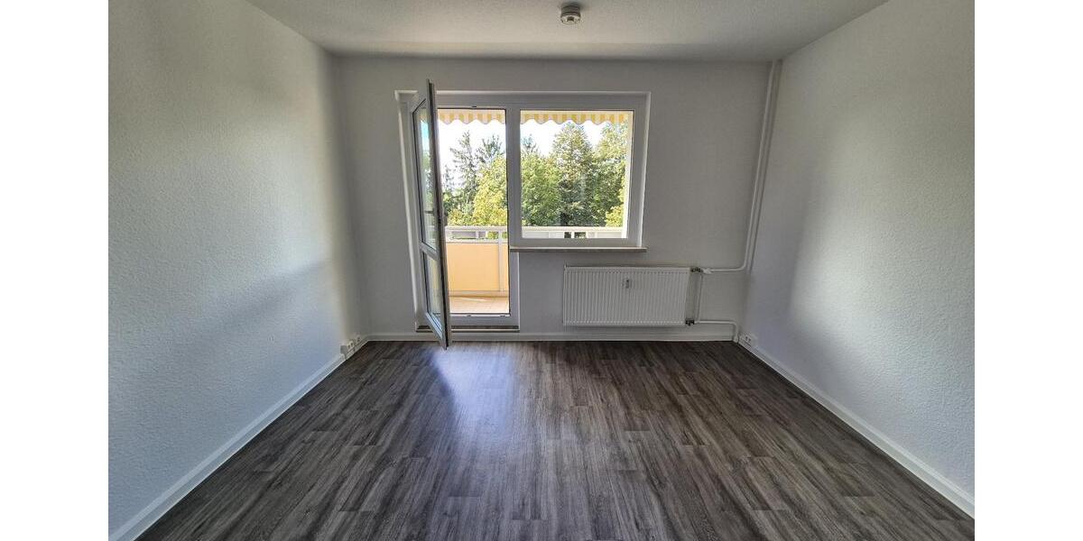 Etagenwohnung Hohenstein-Ernstthal Ernstthal - 3 Zimmer, 56 m&sup2;, 325&euro; | Angebot:25257521