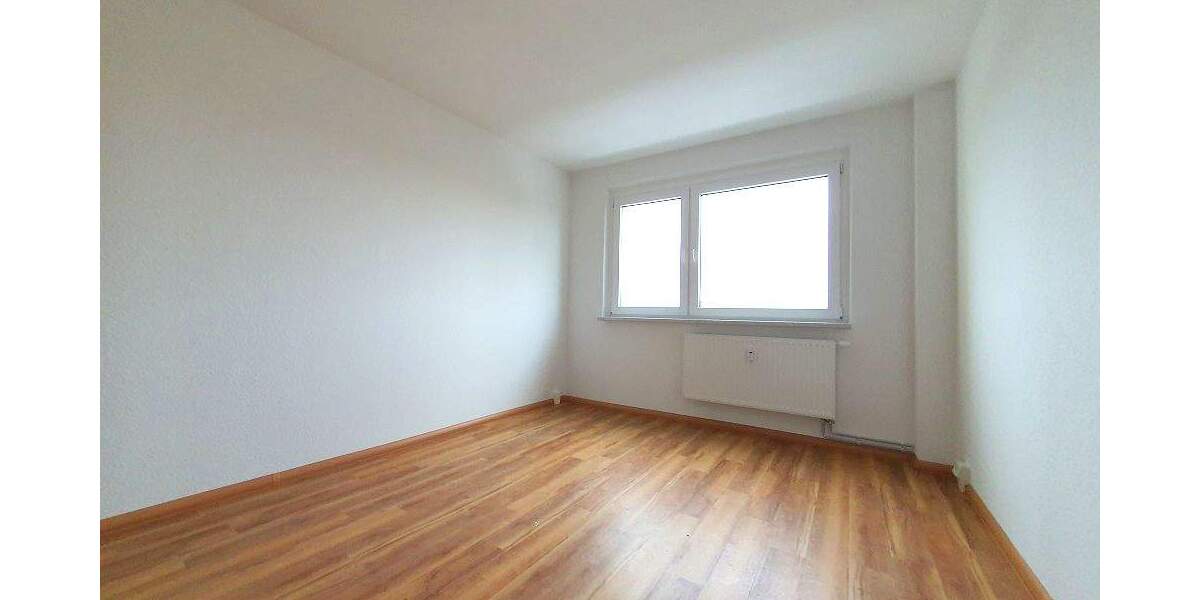 Etagenwohnung Zwickau Eckersbach - 3 Zimmer, 71 m&sup2;, 412&euro; | Angebot:25668558