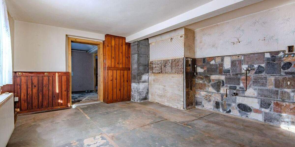 Einfamilienhaus Jahnsdorf/Erzgeb Jahnsdorf - 6 Zimmer, 118 m&sup2;, 35.000&euro; | Angebot:25735292