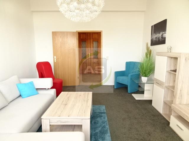Dachgeschoßwohnung Zwickau - 3 Zimmer, 107 m&sup2;, 750&euro; | Angebot:22591271
