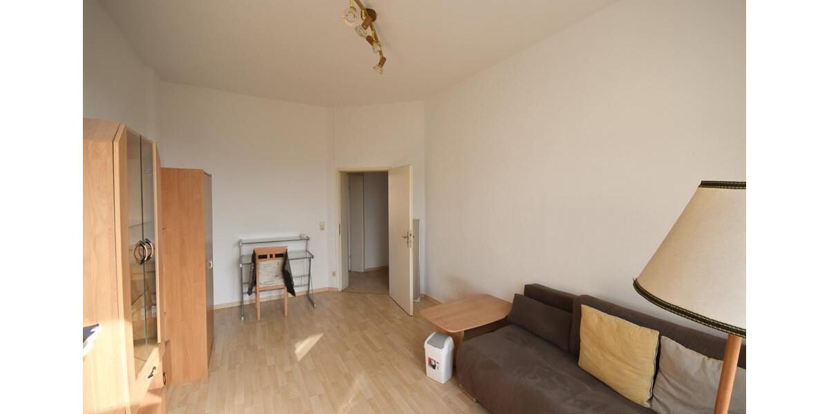 Etagenwohnung Zwickau - 2 Zimmer, 63 m&sup2;, 345&euro; | Angebot:25510950