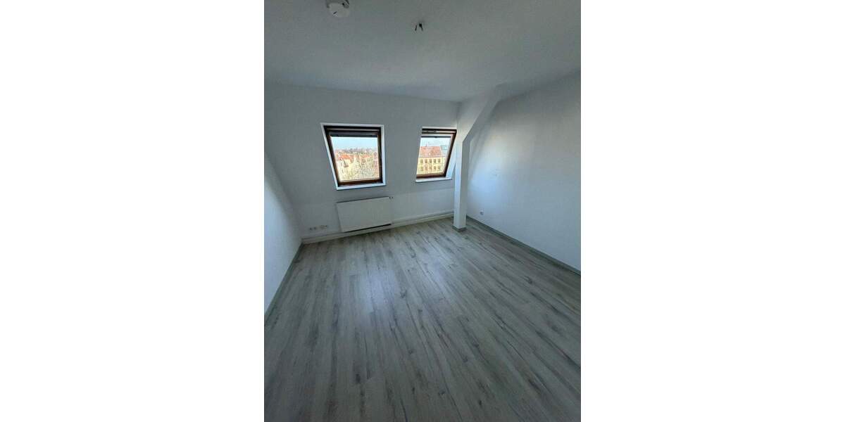 Etagenwohnung Zwickau Kaßberg - 2 Zimmer, 71 m&sup2;, 430&euro; | Angebot:25739493
