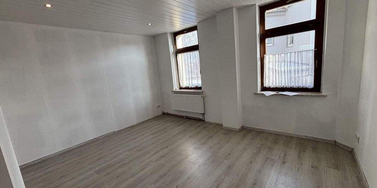 Etagenwohnung Werdau Leubnitz - 3 Zimmer, 90 m&sup2;, 60.000&euro; | Angebot:25687159