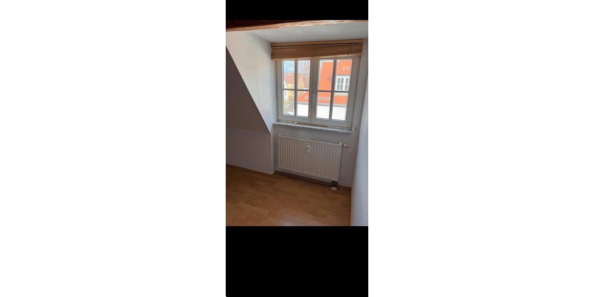Dachgeschoßwohnung Zwickau Zwickau-Nord - 2 Zimmer, 45 m&sup2;, 390&euro; | Angebot:26091356